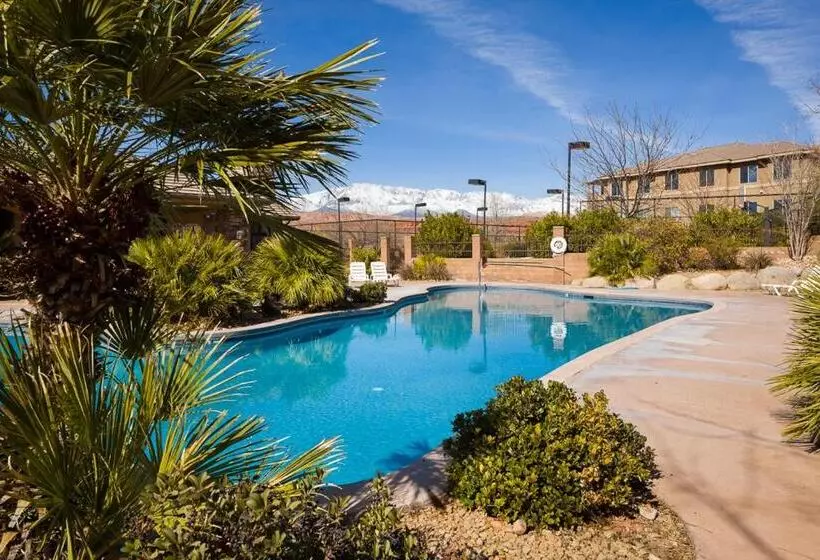 Hotelli D3 Spacious Sunset Suite Second Floor 2 Bedroom