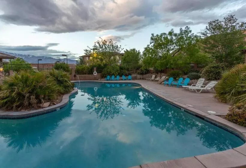 Hotelli D3 Spacious Sunset Suite Second Floor 2 Bedroom