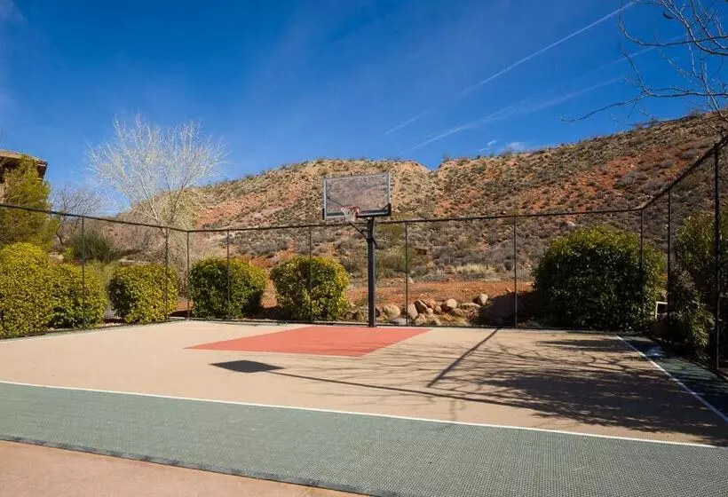 Hotelli D3 Spacious Sunset Suite Second Floor 2 Bedroom