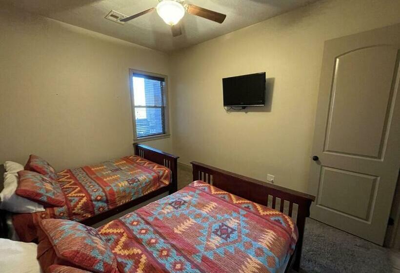 בית מלון כפרי D3 Spacious Sunset Suite Second Floor 2 Bedroom