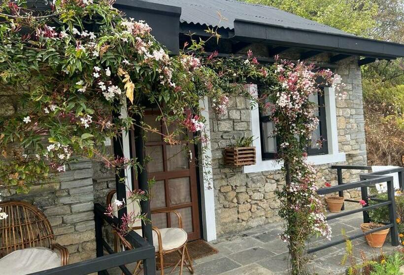 هتل Prakriti Resort And Organic Farm Pvt. Ltd