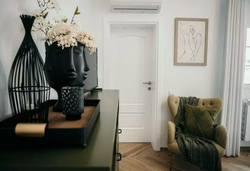 ペンション Flowers & Faces Guesthouse