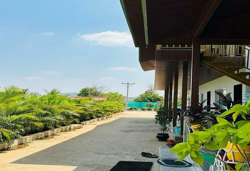 渡假胜地  The Mountain View