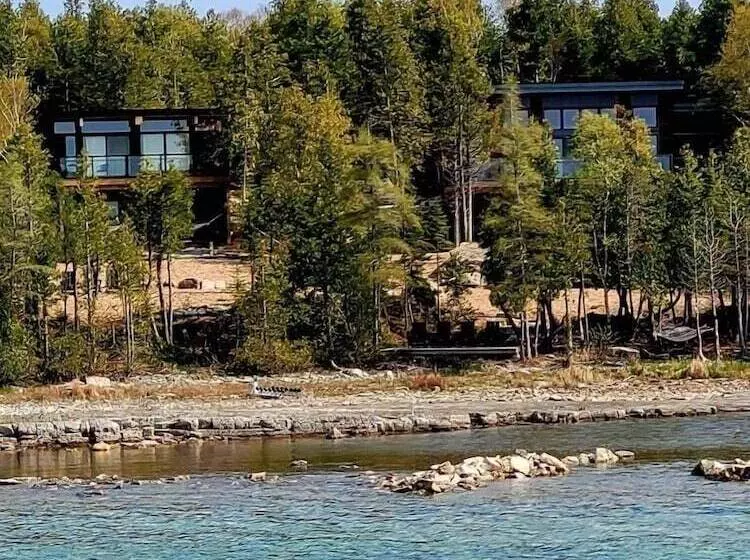 Evo Luxury Waterfront Adults Only B&b