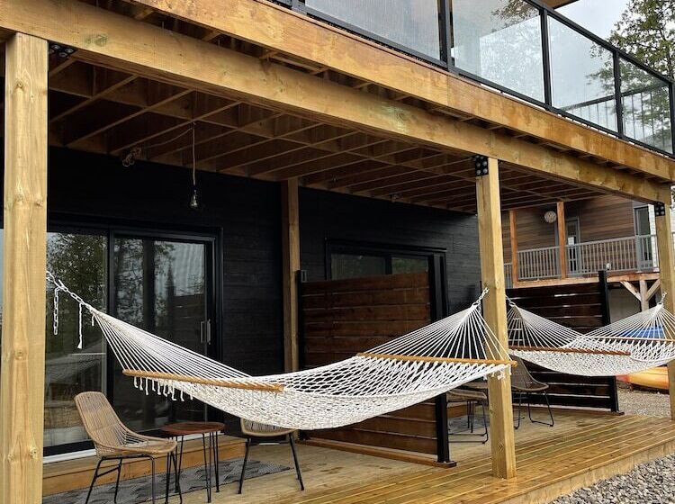 Evo Luxury Waterfront Adults Only B&b