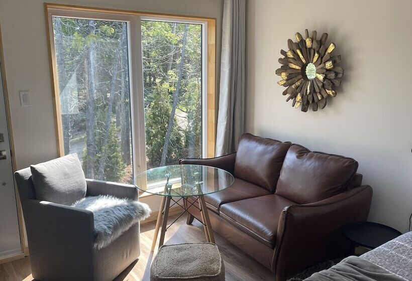 Evo Luxury Waterfront Adults Only B&b