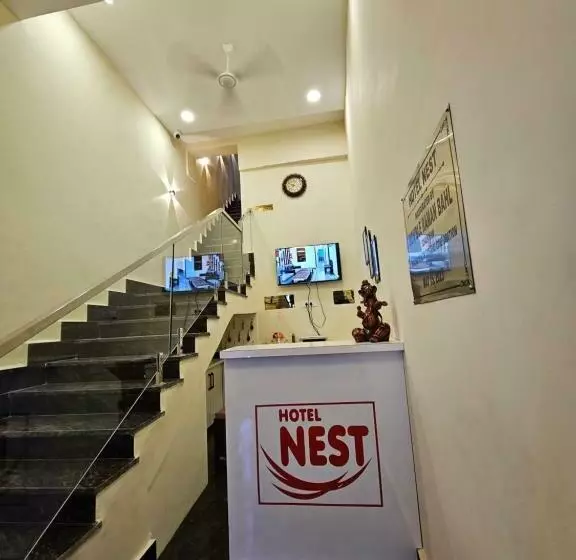 ホテル Nest