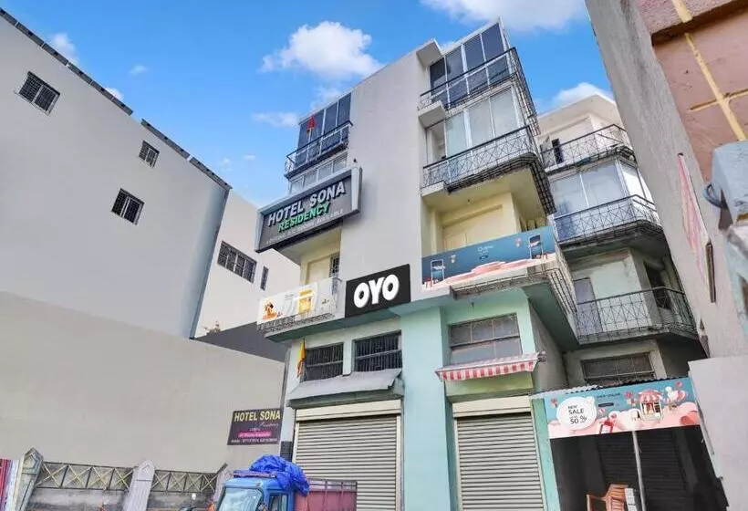Hotelli Oyo Flagship 81316 Sona Residency