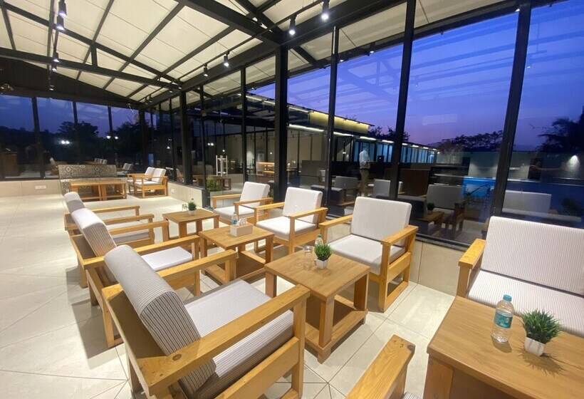 ホテル Villament Zinc Journey By The Fern, Karjat