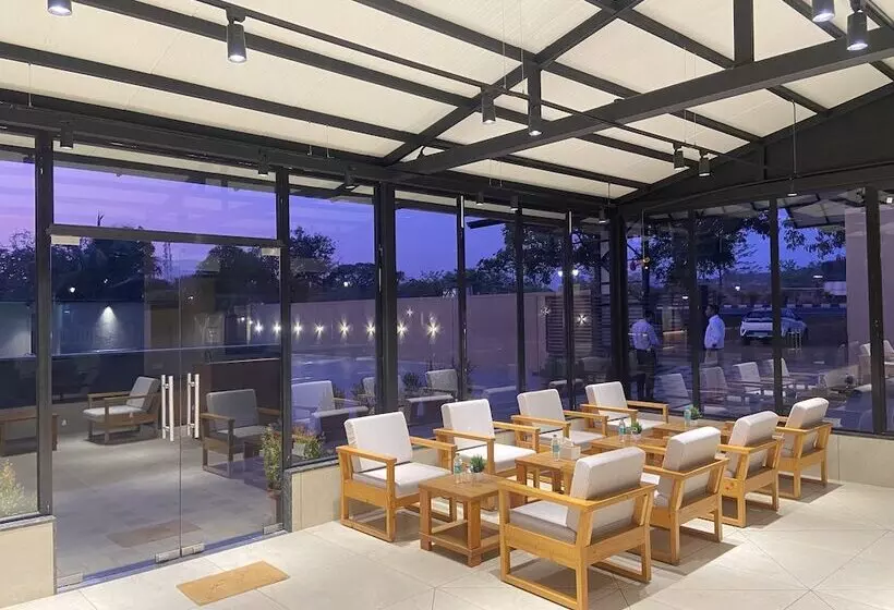 Hotelli Villament Zinc Journey By The Fern, Karjat