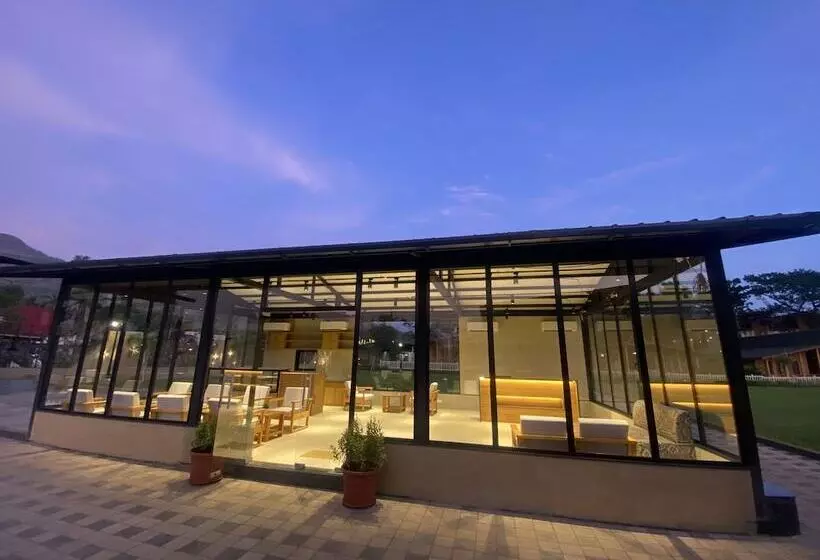 Hotelli Villament Zinc Journey By The Fern, Karjat