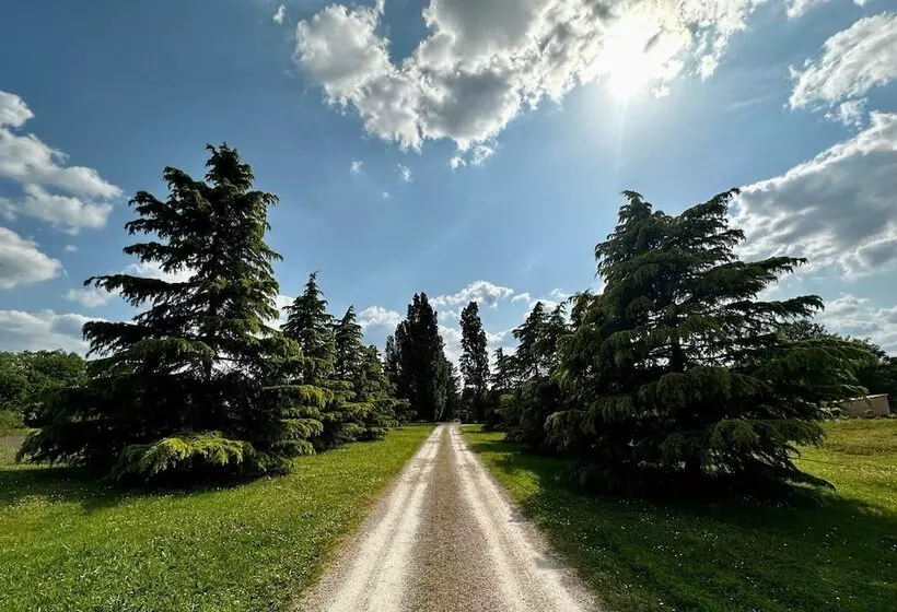 Majatalo Domaine De Couilleuse