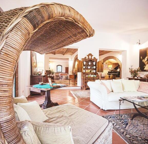 Пансион Relais Casale Il Poggetto Villa Paola