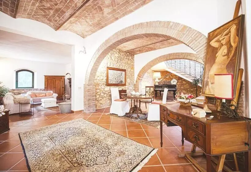 Majatalo Relais Casale Il Poggetto Villa Paola