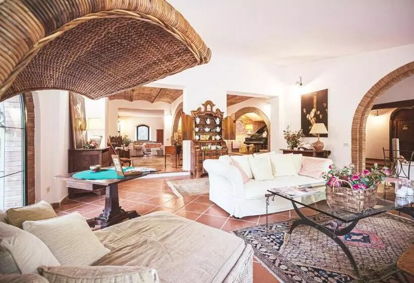 Majatalo Relais Casale Il Poggetto Villa Paola