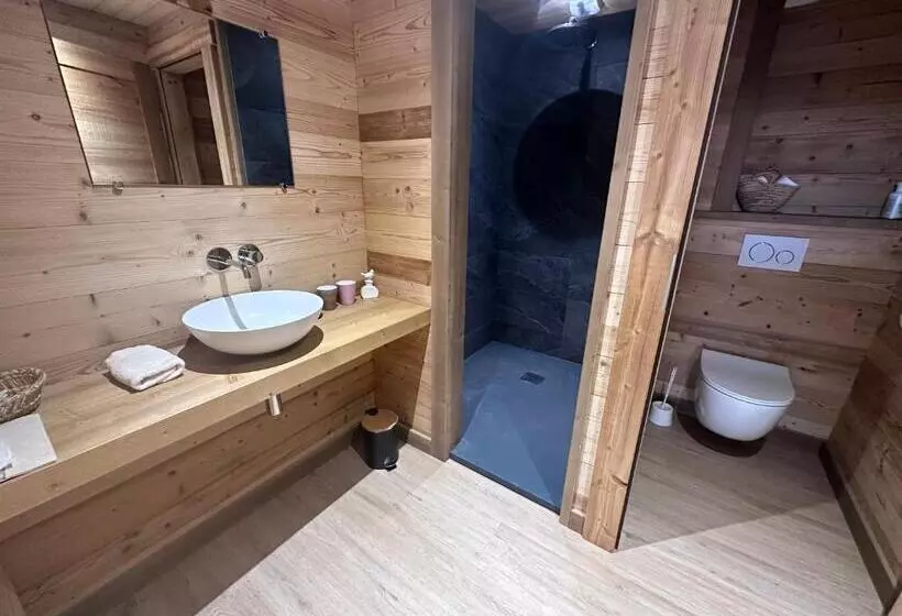 Aamiaismajoitus (B&B) Chalet La Petite Ourse