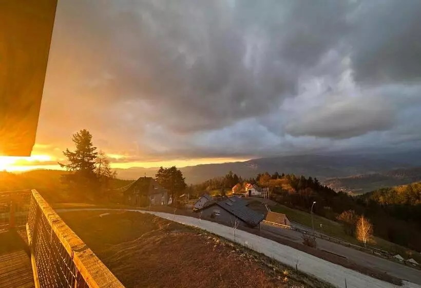 Aamiaismajoitus (B&B) Chalet La Petite Ourse