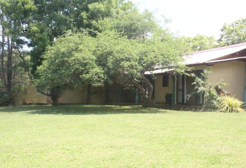 مبيت وإفطار Runaway Beach Villa