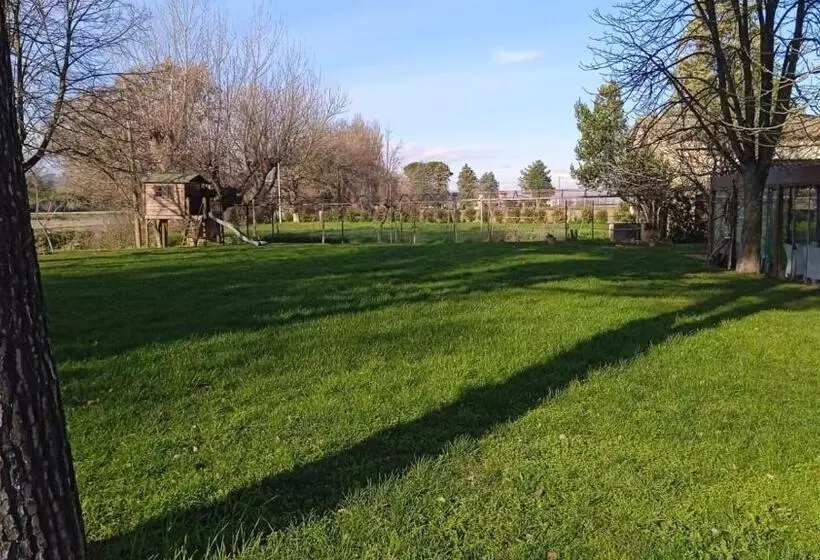 ホテル Casale Sul Clitunno