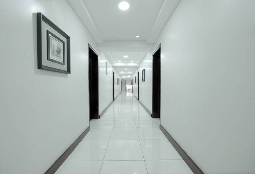 هتل La Regia Airport