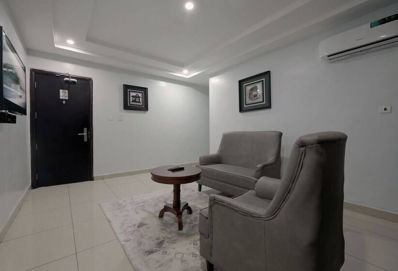 هتل La Regia Airport