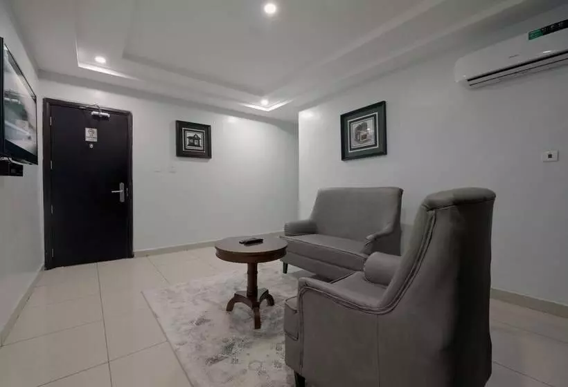 هتل La Regia Airport