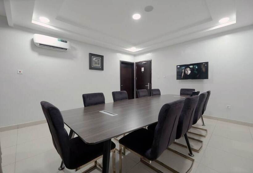 هتل La Regia Airport