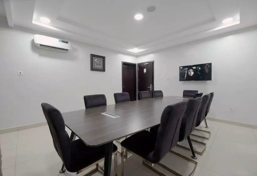 هتل La Regia Airport