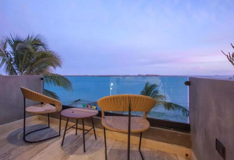 Hotelli Malecón 1680