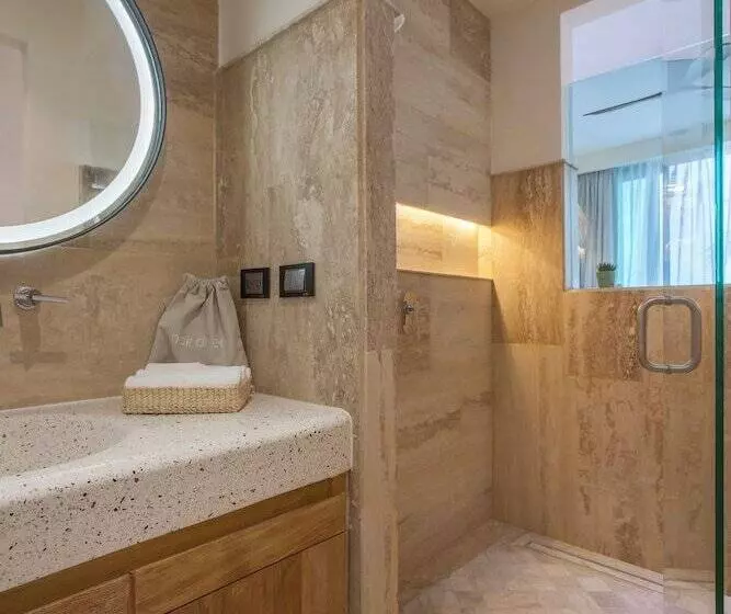 Hotelli Malecón 1680