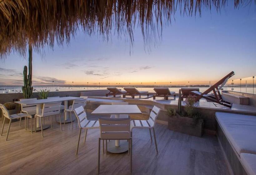 Отель Malecón 1680