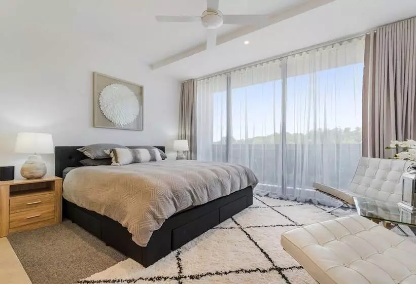 Hotelli Seanna Residences Bokarina Beach