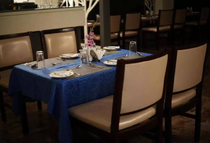 Park Signature Hotels Royal Benza