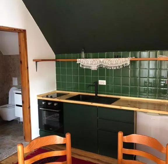 Red Goat Hostel