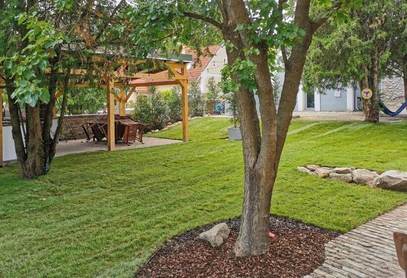 Bed and Breakfast Káli Kert