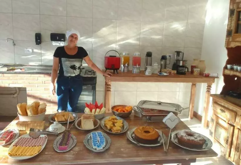 Retkeilymaja Casa Da Zezé Pousada & Hotel Itaboraí