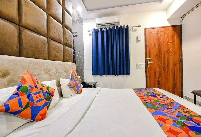 Fabhotel Ice Berg