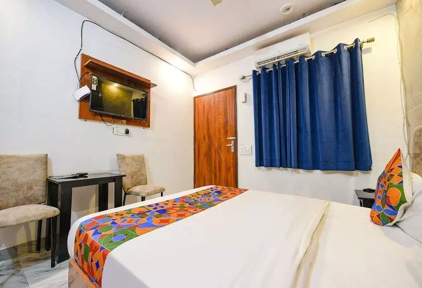 Fabhotel Ice Berg