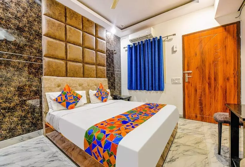 Fabhotel Ice Berg