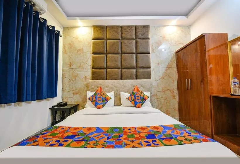 Fabhotel Ice Berg