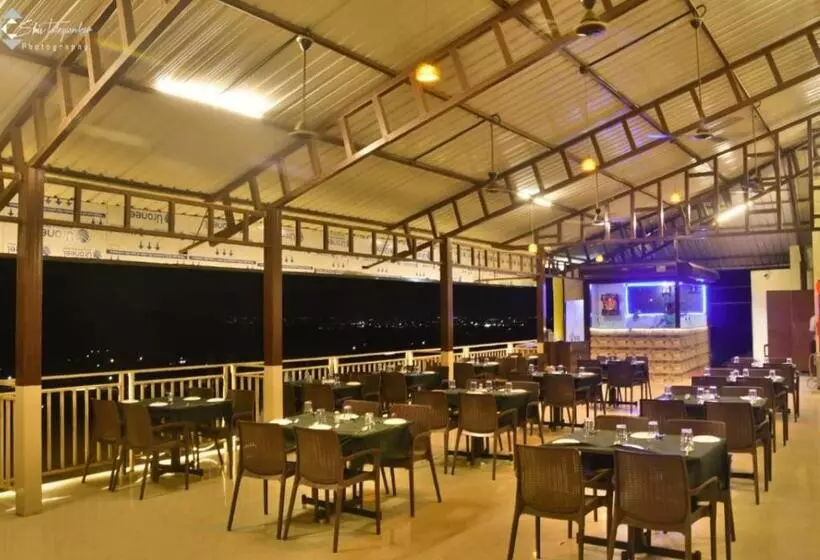 ホテル Nk S Silver Mine Resto Bar & Lodge Chikhalse