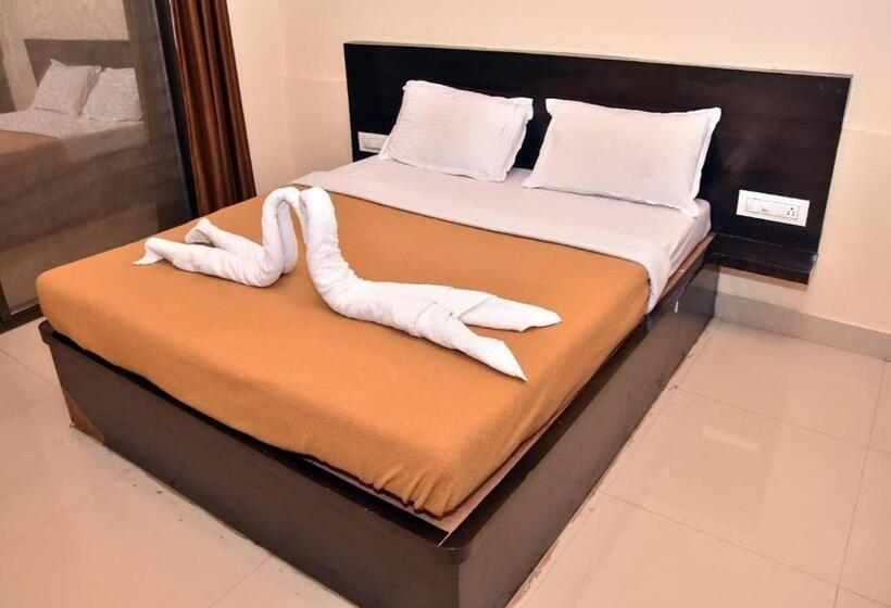 Hotel Nk S Silver Mine Resto Bar & Lodge Chikhalse