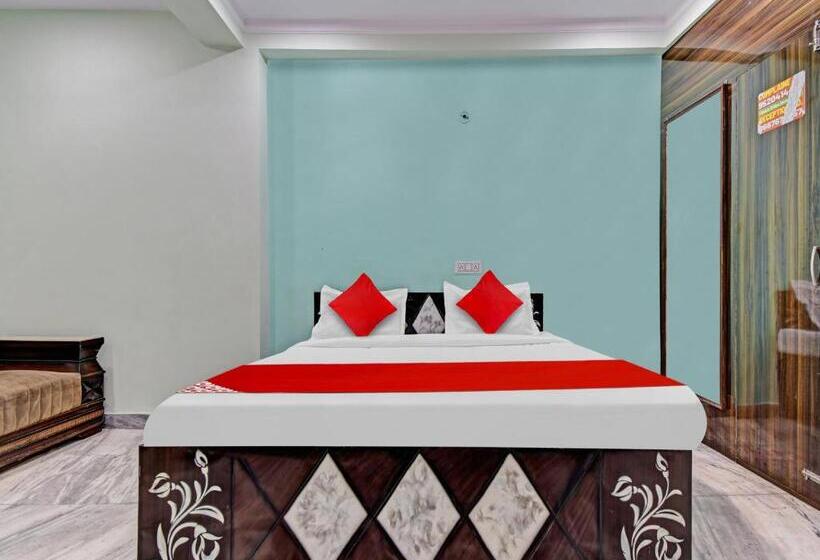 בית מלון כפרי Oyo Flagship 81340 Diamond Inns