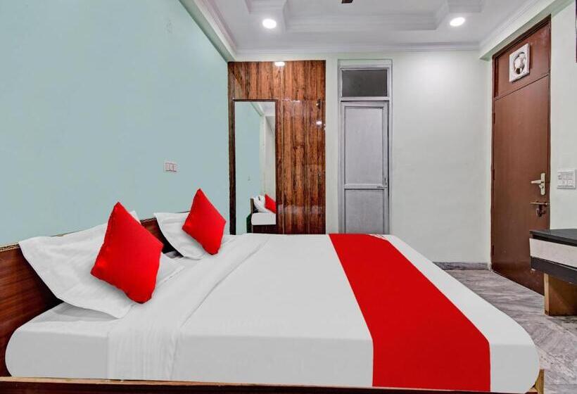 בית מלון כפרי Oyo Flagship 81340 Diamond Inns