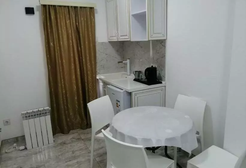 Majatalo гостьовий будинок східна 19