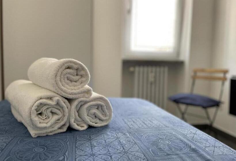 膳宿费 Silvia & Simone S House