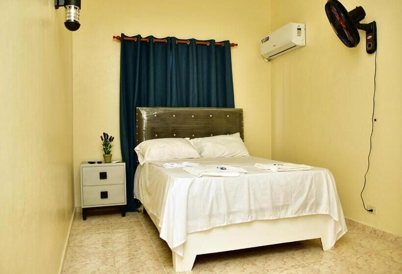 هاستل Freedom Nagua