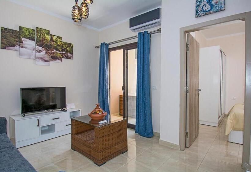 Aqua Tropical Resort Near El Gouna Hurghada