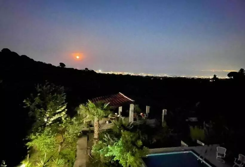 تختخواب و صبحانه Etna Petit Relais