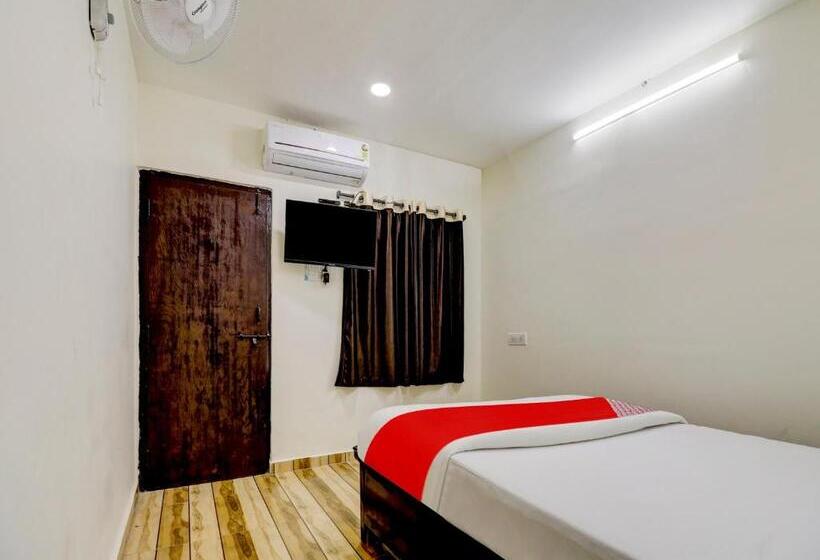 Отель Oyo Flagship 81334 Sv